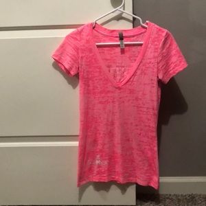 Dixie Darlin’ V Neck Shirt 💗